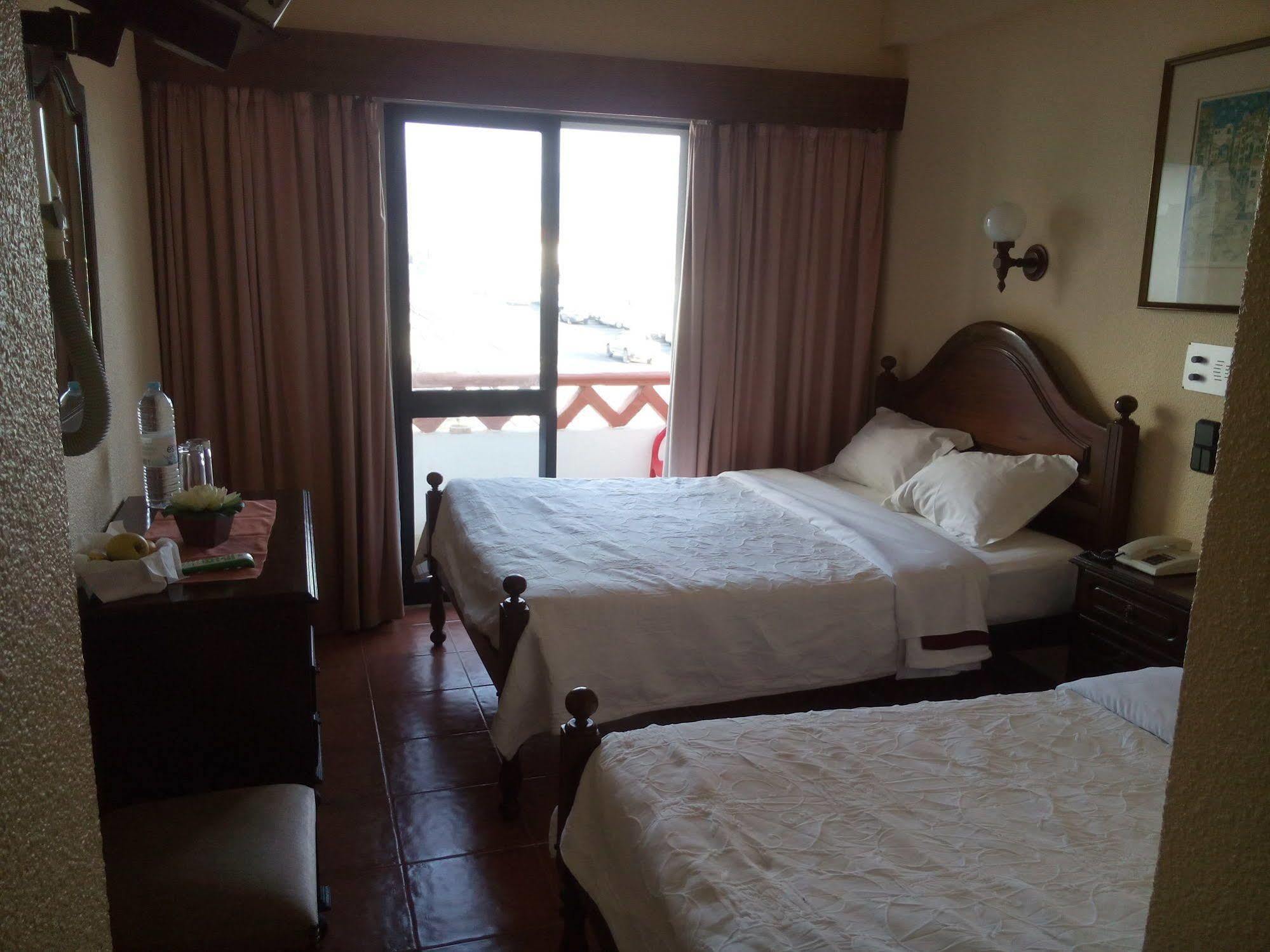 Wot Sintra Ocean Hotel Azenhas do Mar Exterior photo